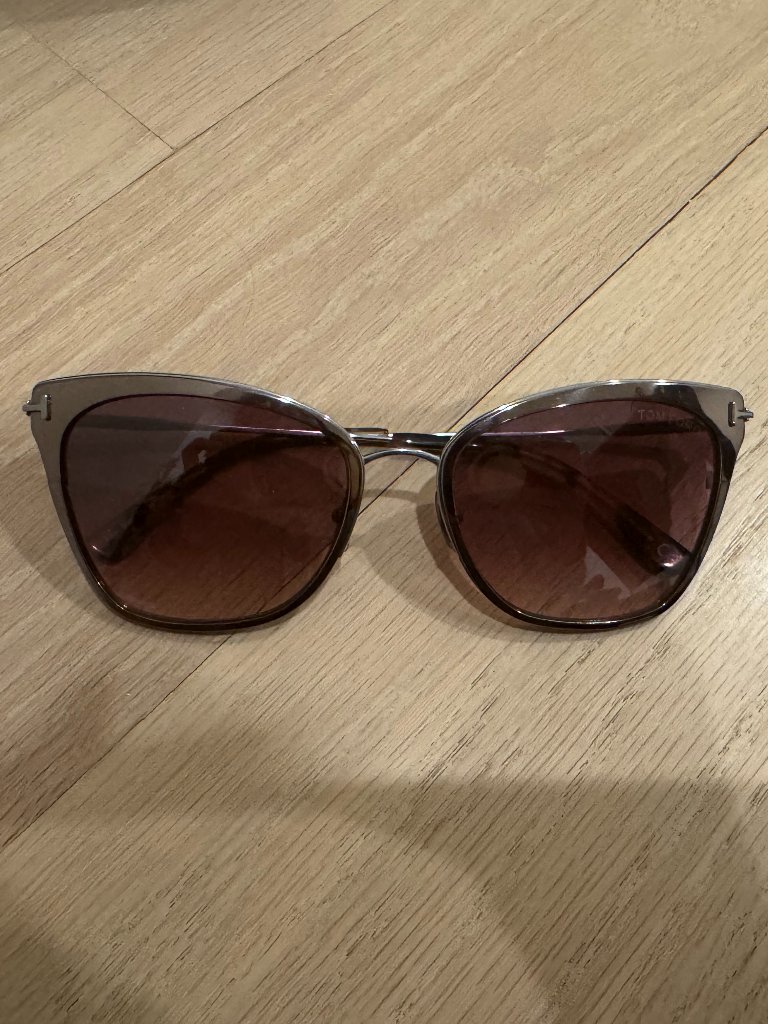 Tom Ford Faryn Cat Eye Sunglasses Tf843 12u Titanium Authentic